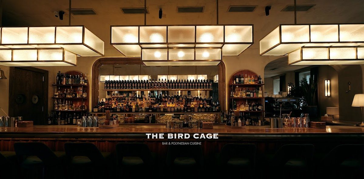 The Bird Cage — Кентрон