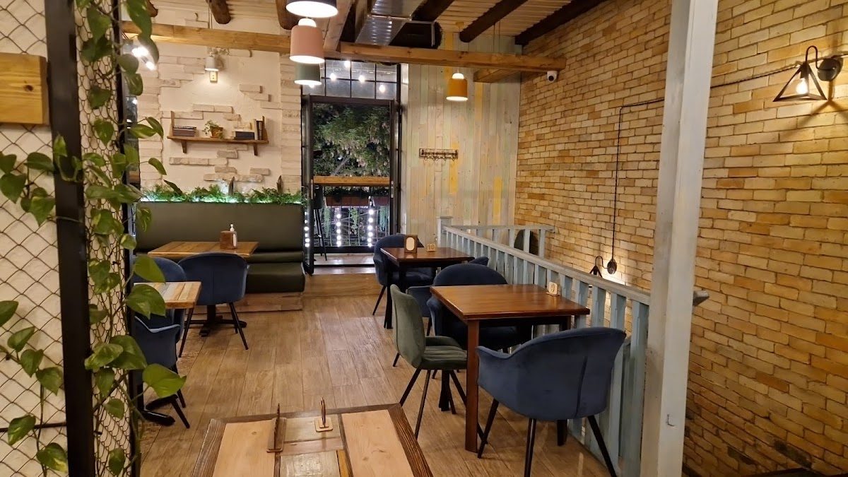 Njoy Family Restaurant — главное фото