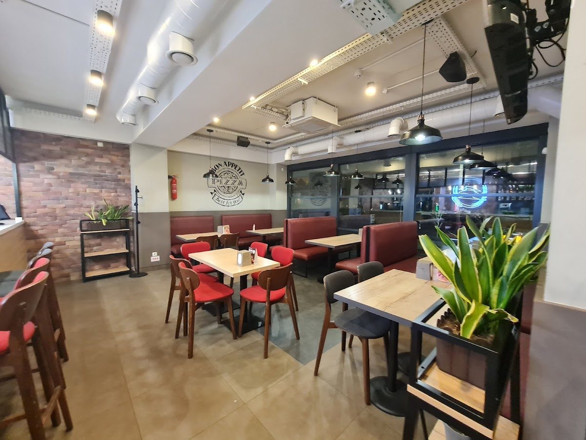 Pizza Hut — main photo