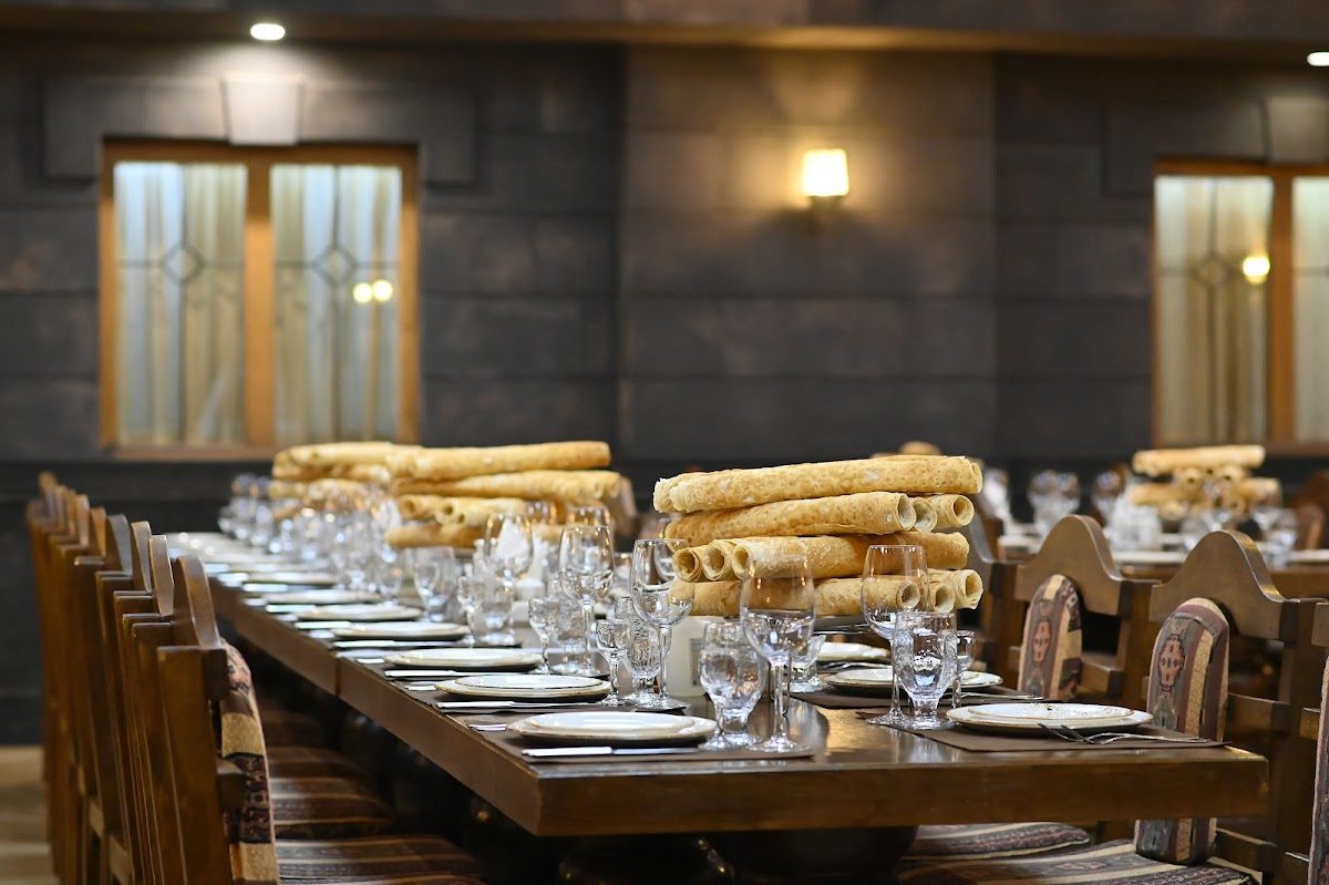 Tavern Yerevan — Каскад